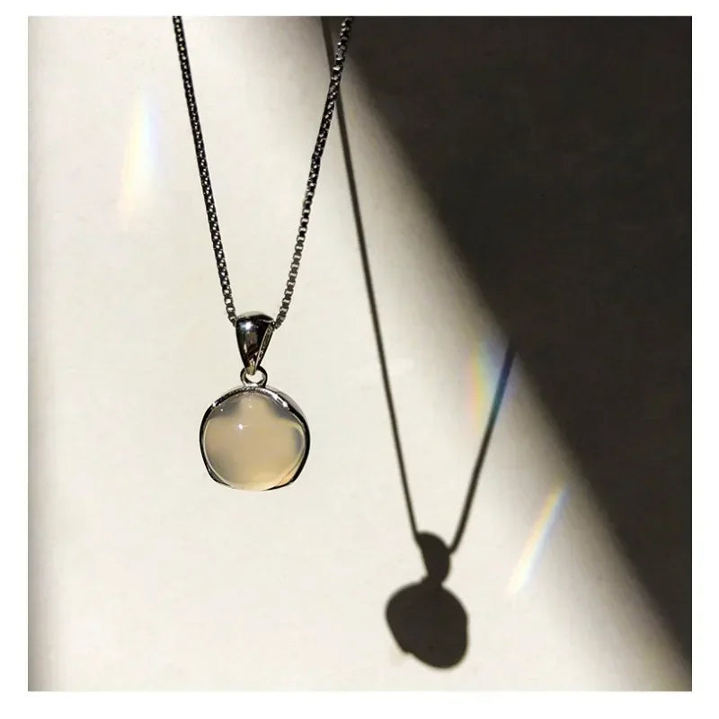 Collares Con Colgante Luxury White Round Pendant Necklaces Women Fashion Jewelry Choker Clavicle Chain Short Charm Necklace