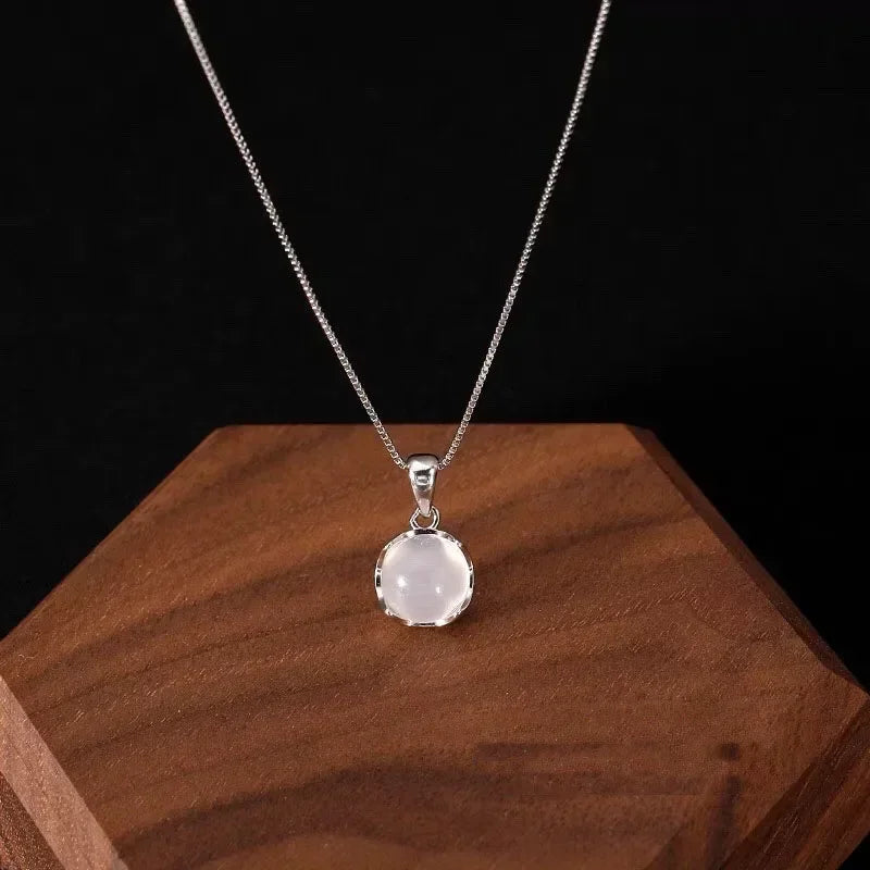 Collares Con Colgante Luxury White Round Pendant Necklaces Women Fashion Jewelry Choker Clavicle Chain Short Charm Necklace