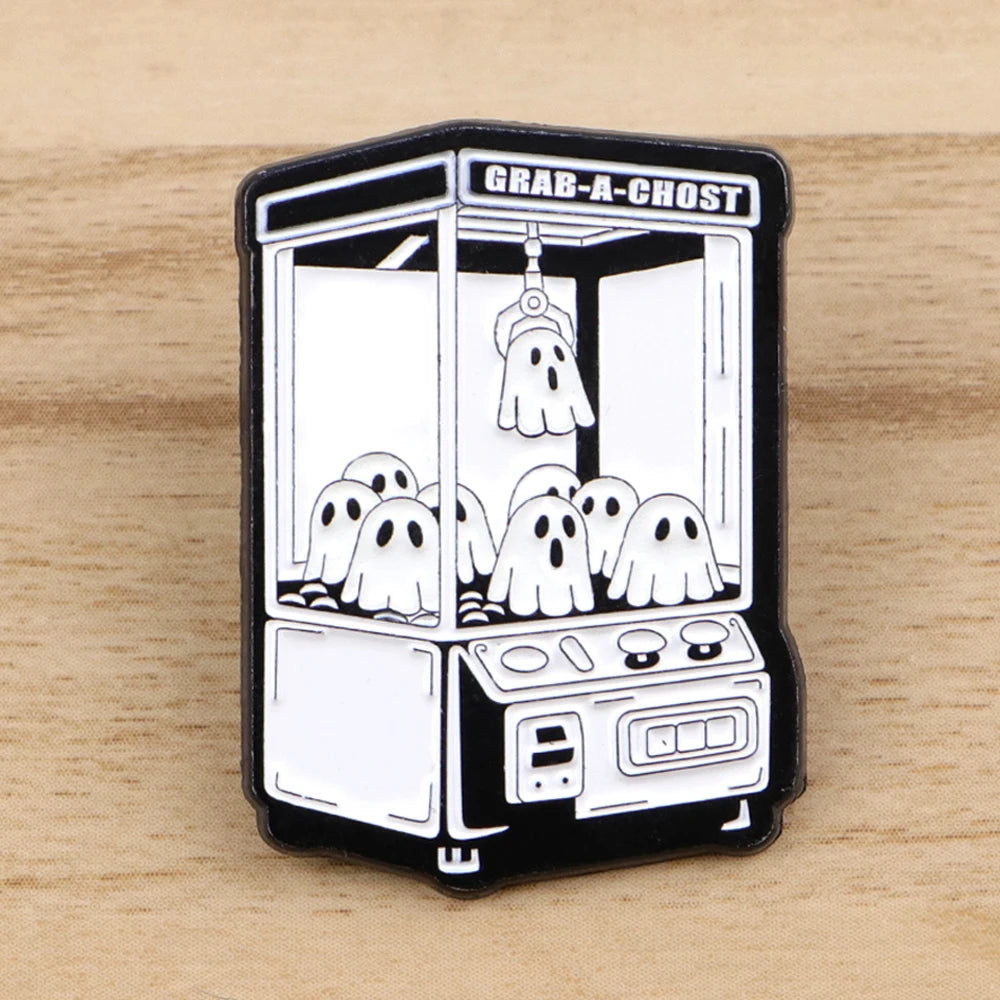 Cartoon Ghost Doll Machine Enamel Pin Vintage Brooches Backpack Accessories Bags Badge Fashion Lapel Jewelry Halloween Gifts